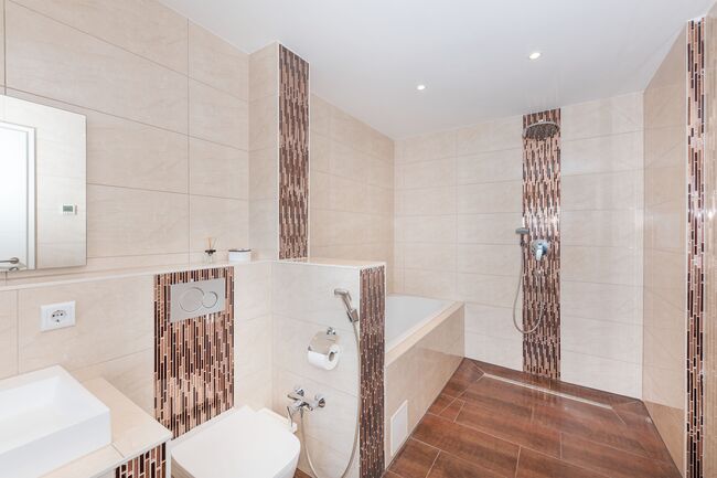 2,- tes Badezimmer in 1. OG