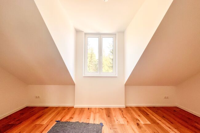 DG-Zimmer mit Dachgaube