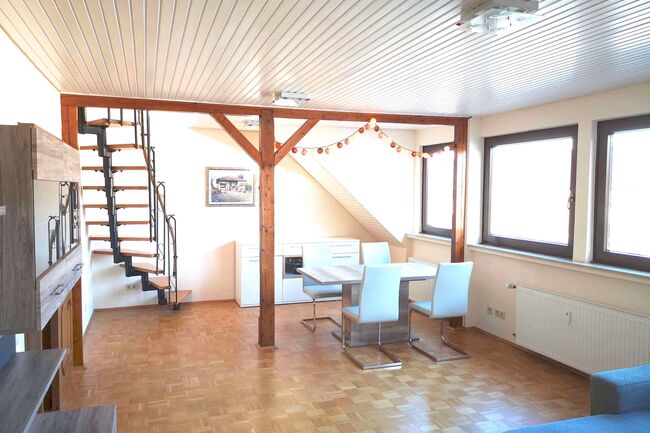 92492279_Wohn-_Essbereich