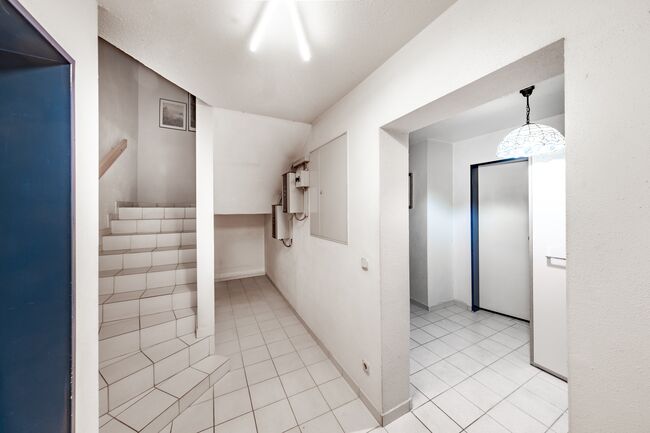 Viel zusätzlicher Platz im Untergeschoss – ideal als Hobby- oder Stauraum.